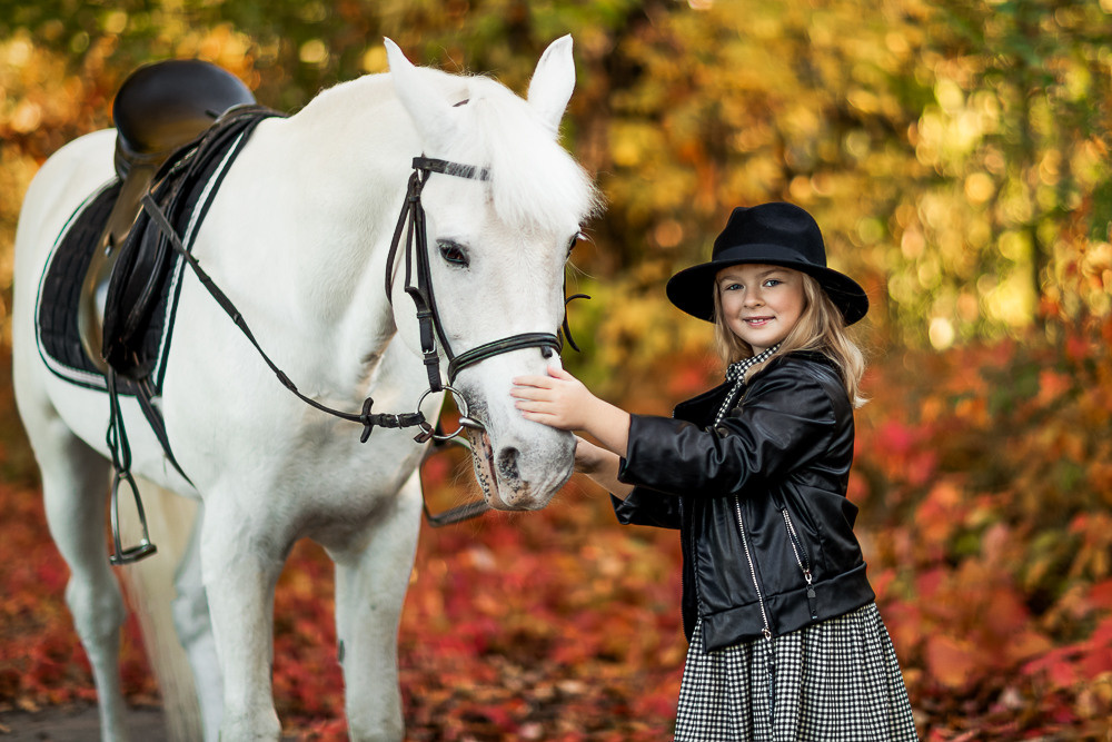 С лошадьми. Семейный фотограф в Донецке Елена Горбатенко
