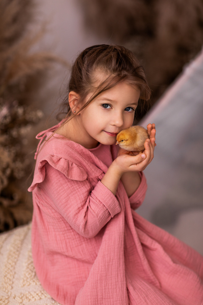 Пасхальные с цыплятами. Семейный фотограф в Донецке Елена Горбатенко