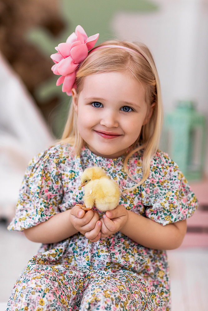 Пасхальные с цыплятами. Семейный фотограф в Донецке Елена Горбатенко