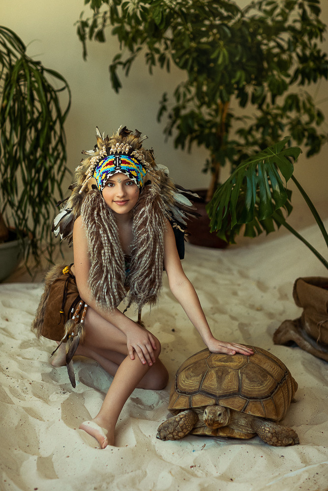 С черепахой. Семейный фотограф в Донецке Елена Горбатенко