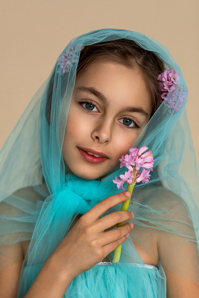 Портреты с живыми цветами. Семейный фотограф в Донецке Елена Горбатенко