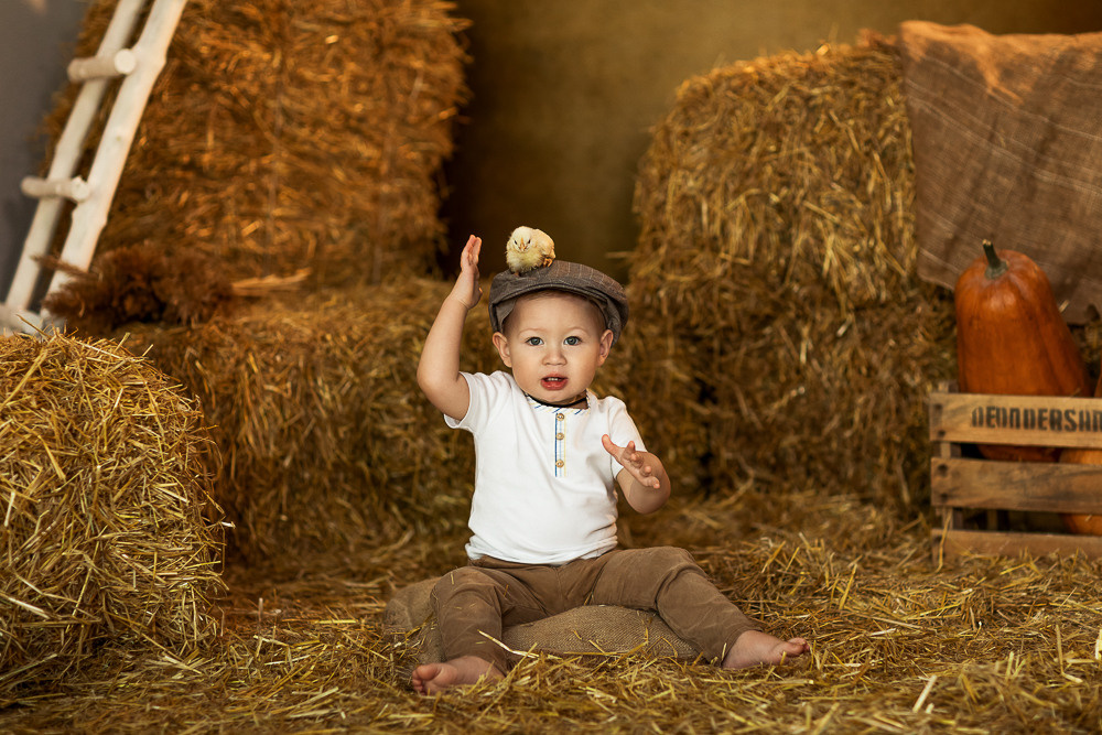 Пасхальные с цыплятами. Семейный фотограф в Донецке Елена Горбатенко