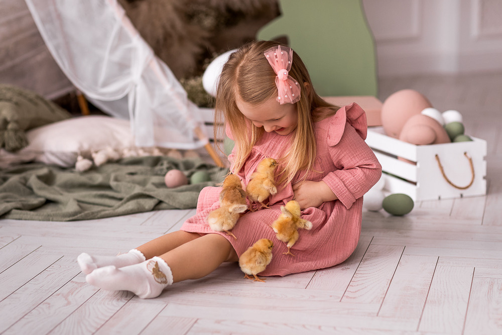 Пасхальные с цыплятами. Семейный фотограф в Донецке Елена Горбатенко