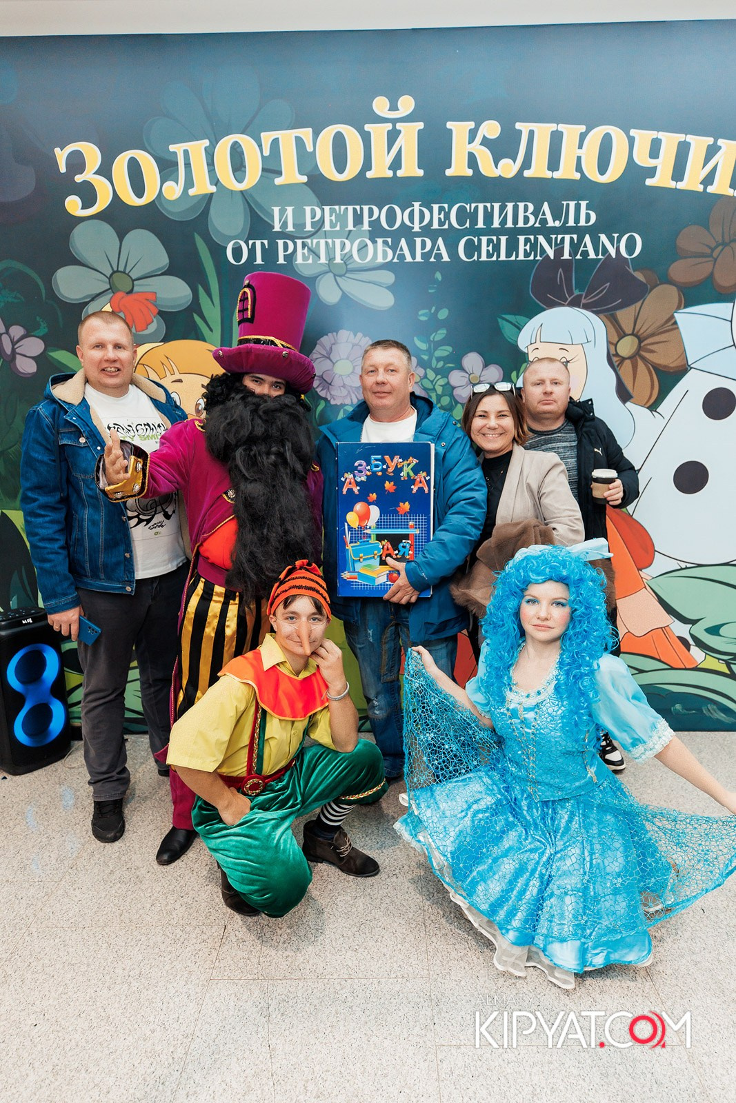 ЗОЛОТОЙ КЛЮЧИК И РЕТРОФЕСТИВАЛЬ ОТ РЕСТОБАРА CELENTANO. КИПЯТКОМ АЛМАТЫ!