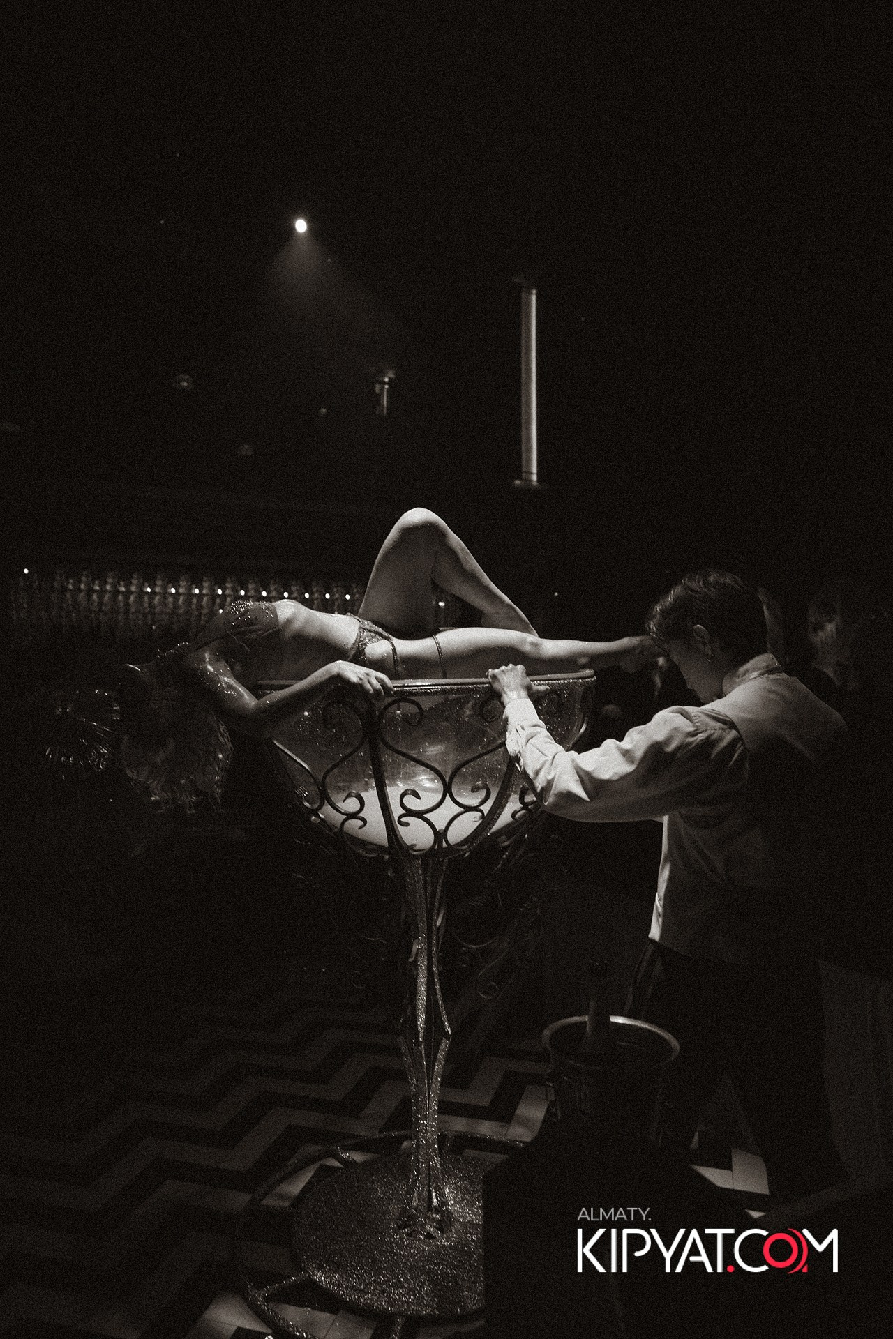 QUEEN. КИПЯТКОМ АЛМАТЫ!