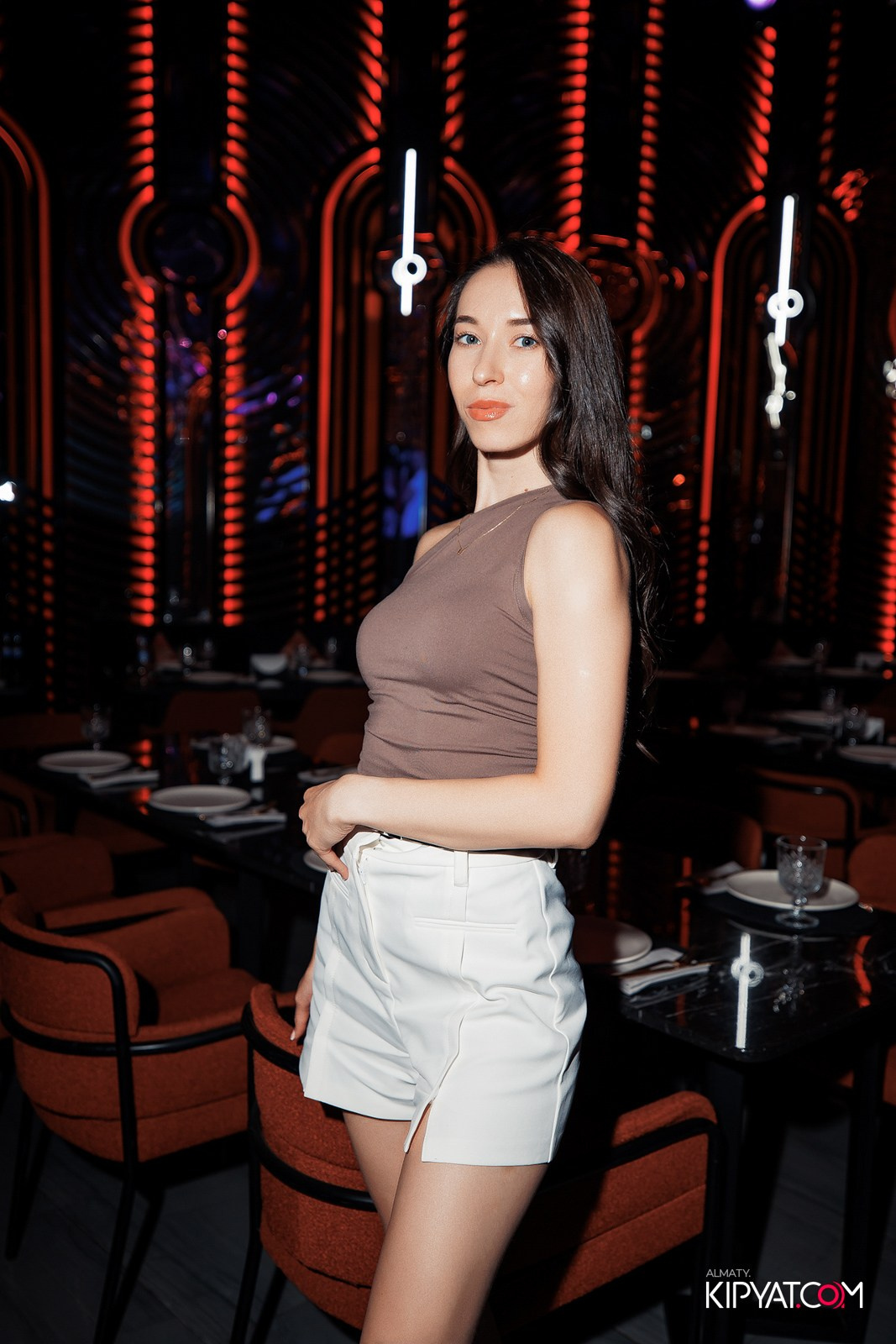 FRIENDS BAR & TERRACE. КИПЯТКОМ АЛМАТЫ!