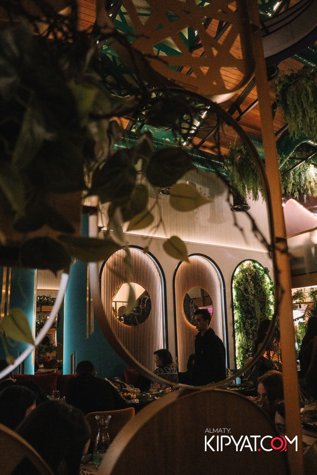 MODI RESTORANCHIK. КИПЯТКОМ АЛМАТЫ!