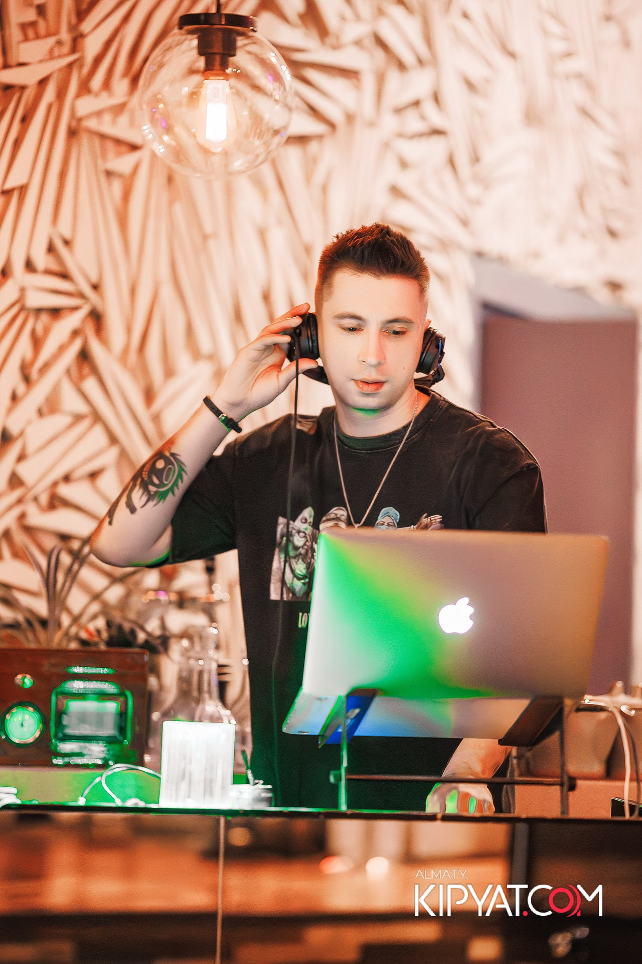 BarFly. КИПЯТКОМ АЛМАТЫ!