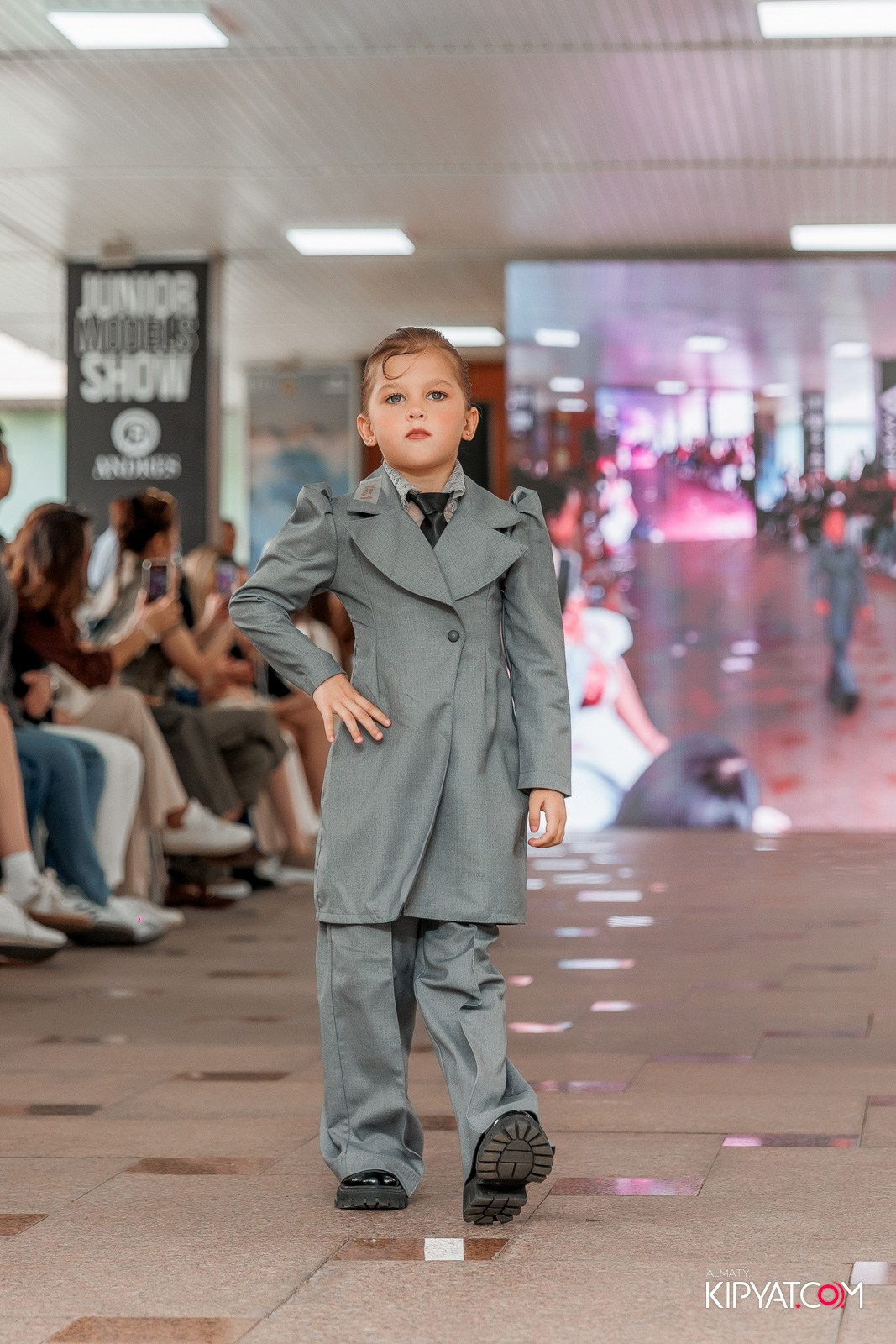 JUNIOR FASHION SHOW. КИПЯТКОМ АЛМАТЫ!