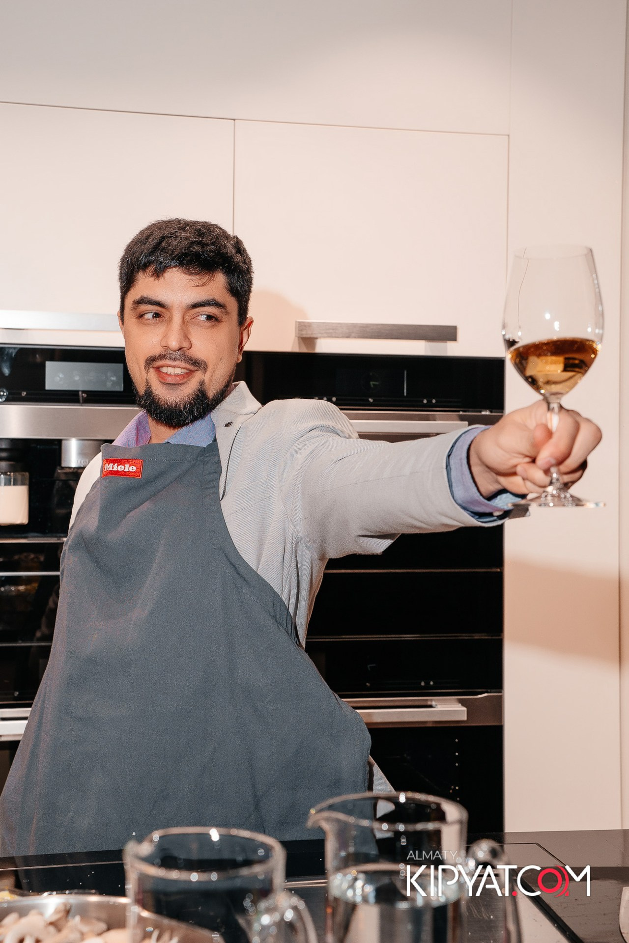 MIELE. КИПЯТКОМ АЛМАТЫ!