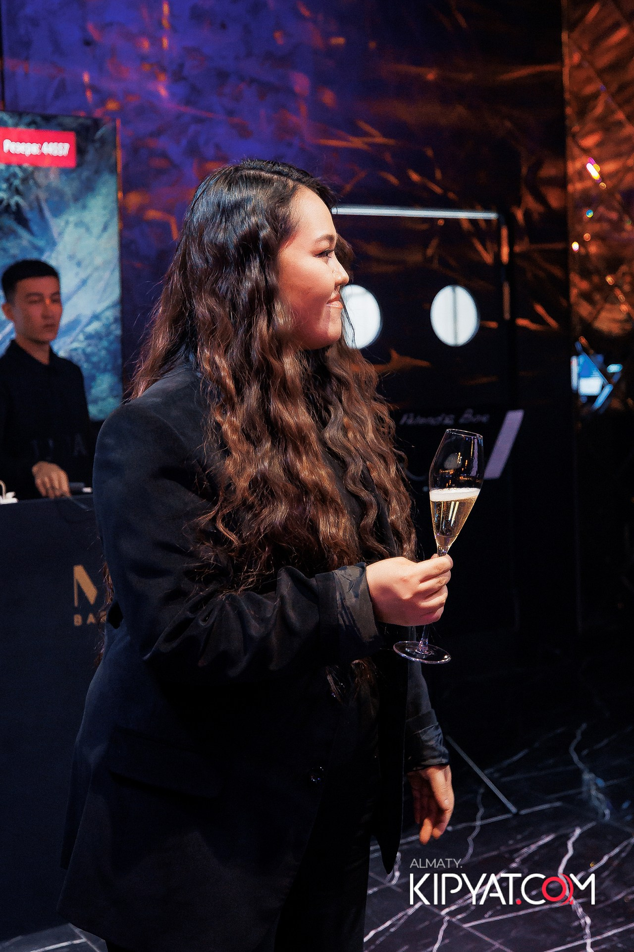 MOOD KARAOKE & TERRACE. КИПЯТКОМ АЛМАТЫ!