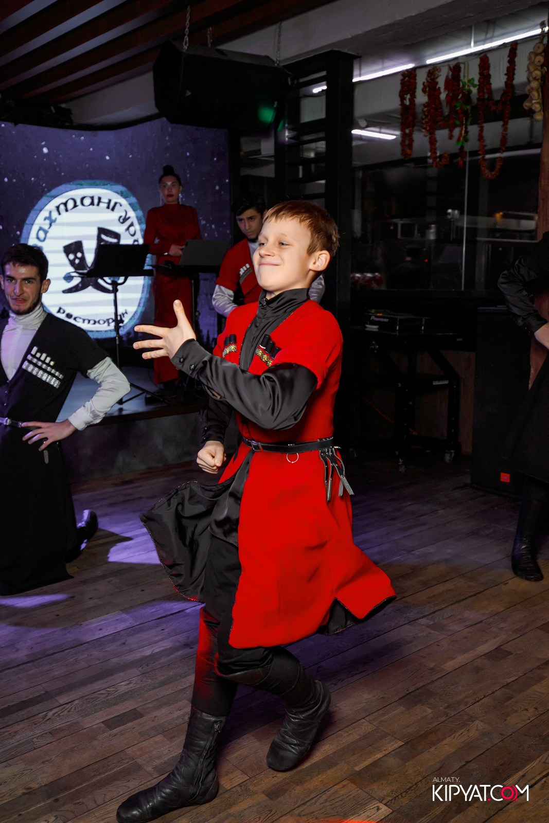 ВАХТАНГУРИ. КИПЯТКОМ АЛМАТЫ!