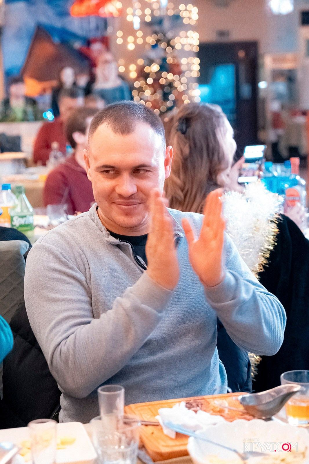 КАФЕ АЙНУР. КИПЯТКОМ АЛМАТЫ! Фотосъемка мероприятий в Алматы