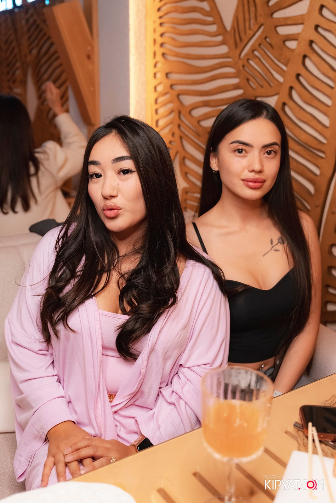 THE BROOKLN B MOOD KARAOKE & TERRACE. КИПЯТКОМ АЛМАТЫ!