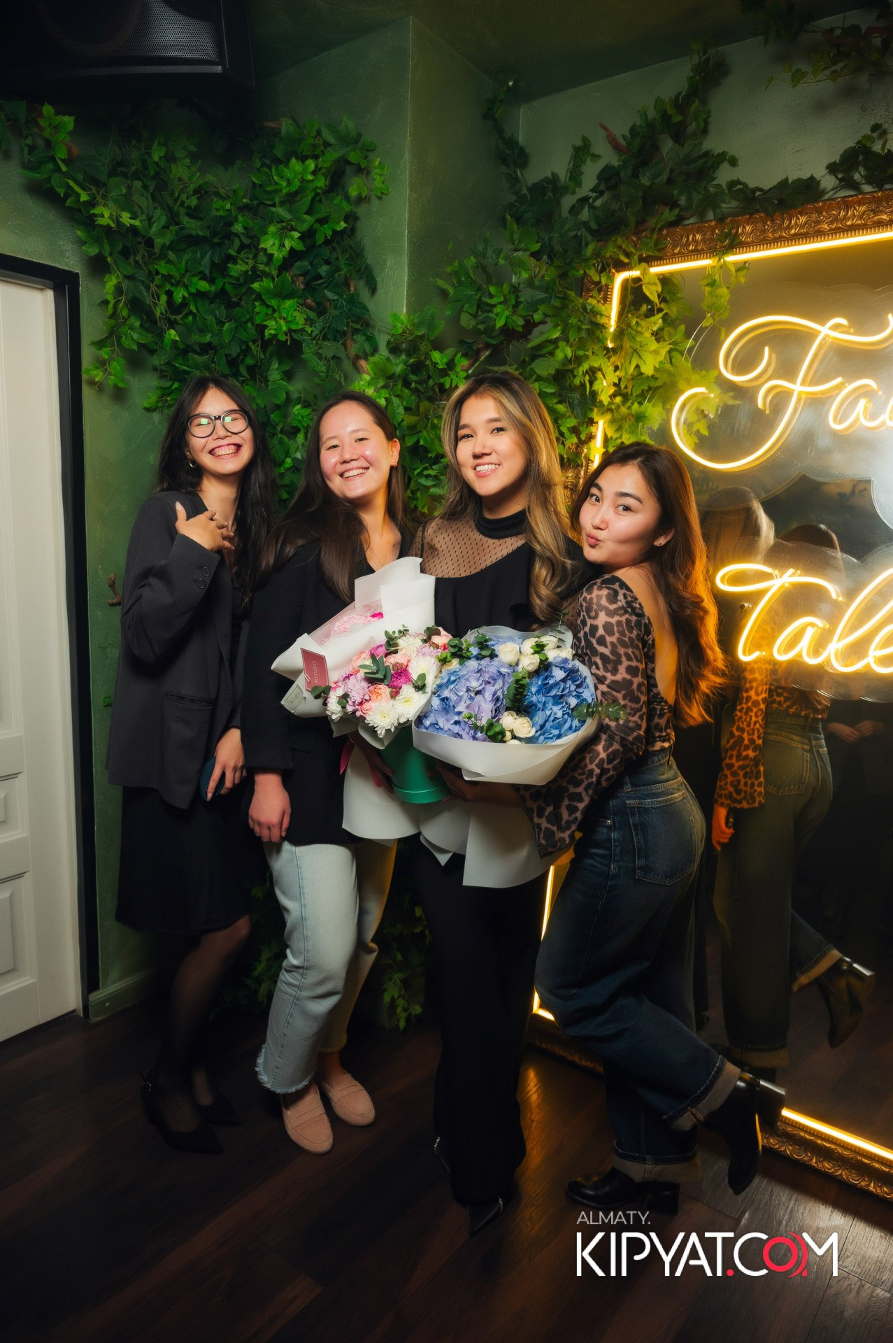 УХО И МЕДВЕДЬ НА САИНА. КИПЯТКОМ АЛМАТЫ!