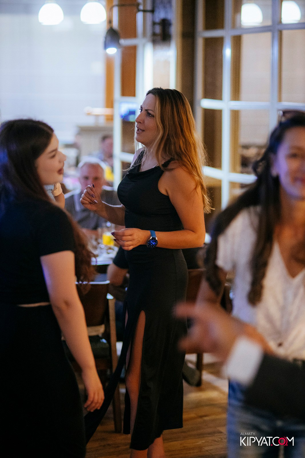 ЖИГУЛИ БАР-ДЕНЬ ЗНАНИЙ. КИПЯТКОМ АЛМАТЫ!