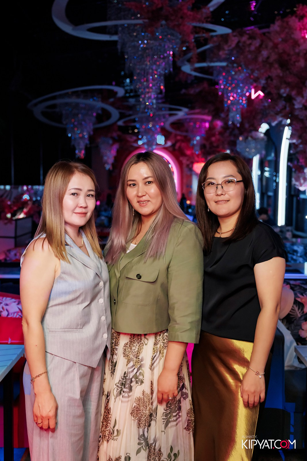 ЗАЯ, НА БИС. КИПЯТКОМ АЛМАТЫ!