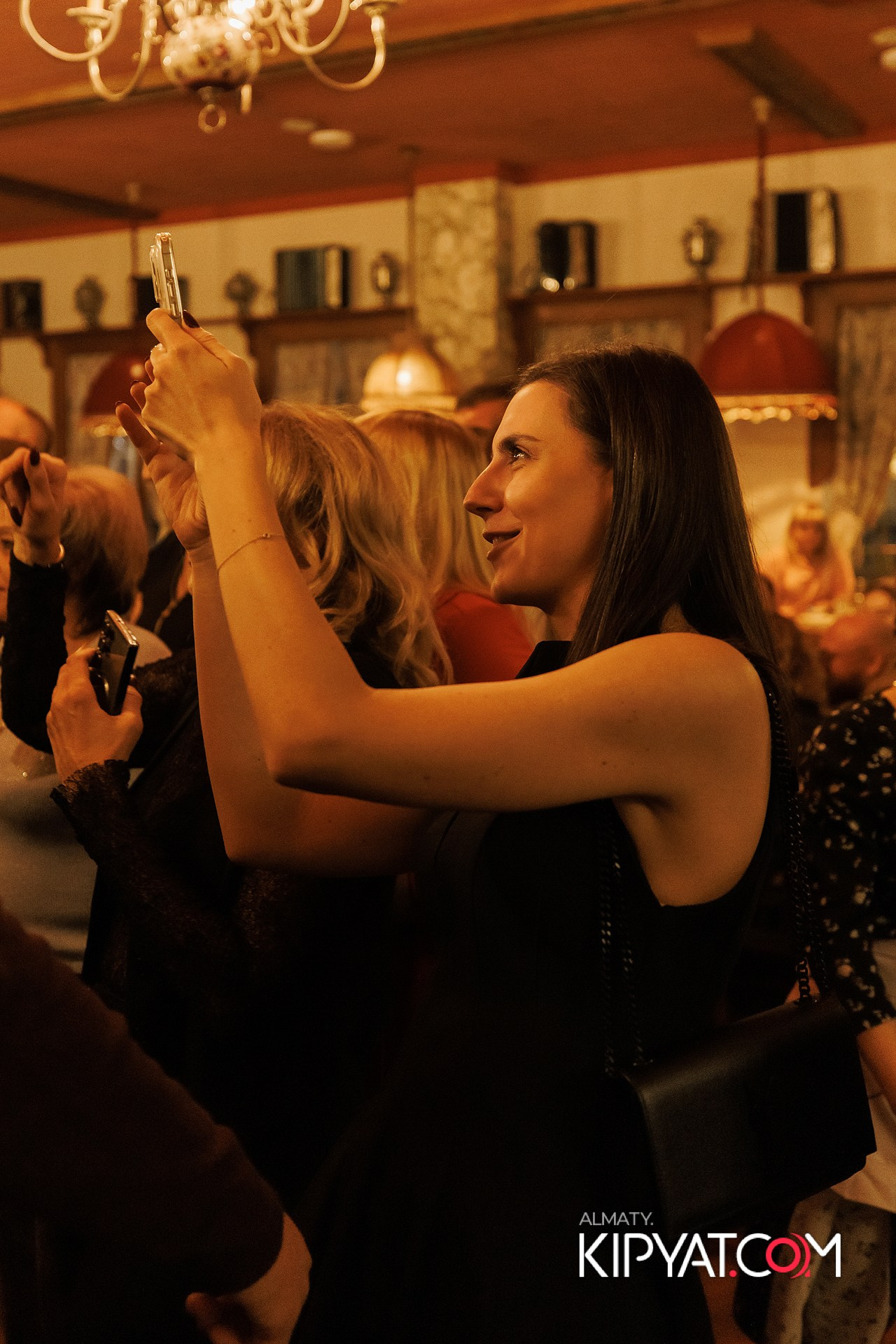 РЕСТОРАН «МАРЬИНА РОЩА». КИПЯТКОМ АЛМАТЫ!