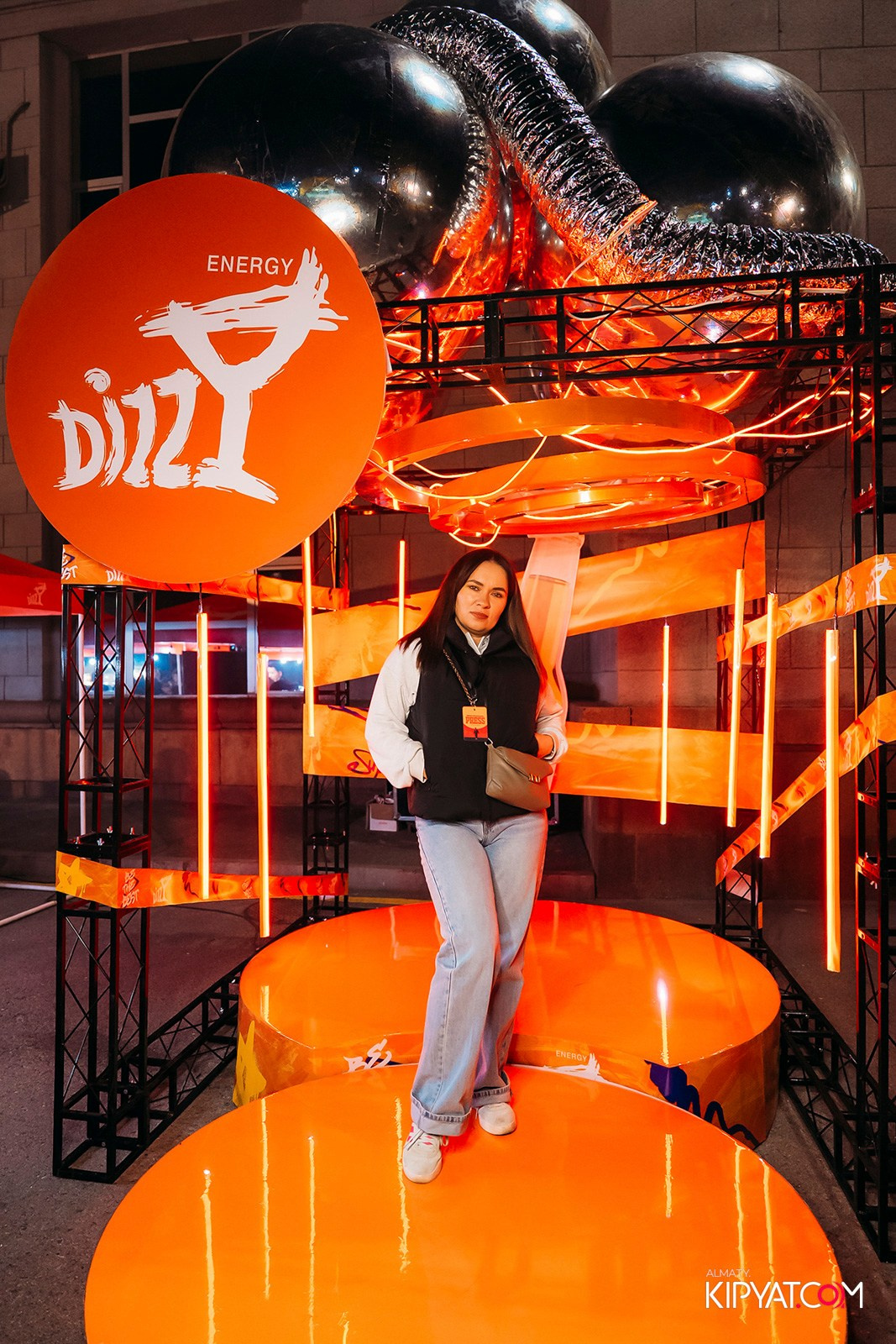 КОНЦЕРТ МИРАСА ЖУГУНУСОВА НА ЦЕНТРАЛЬНОМ СТАДИОНЕ. КИПЯТКОМ АЛМАТЫ!