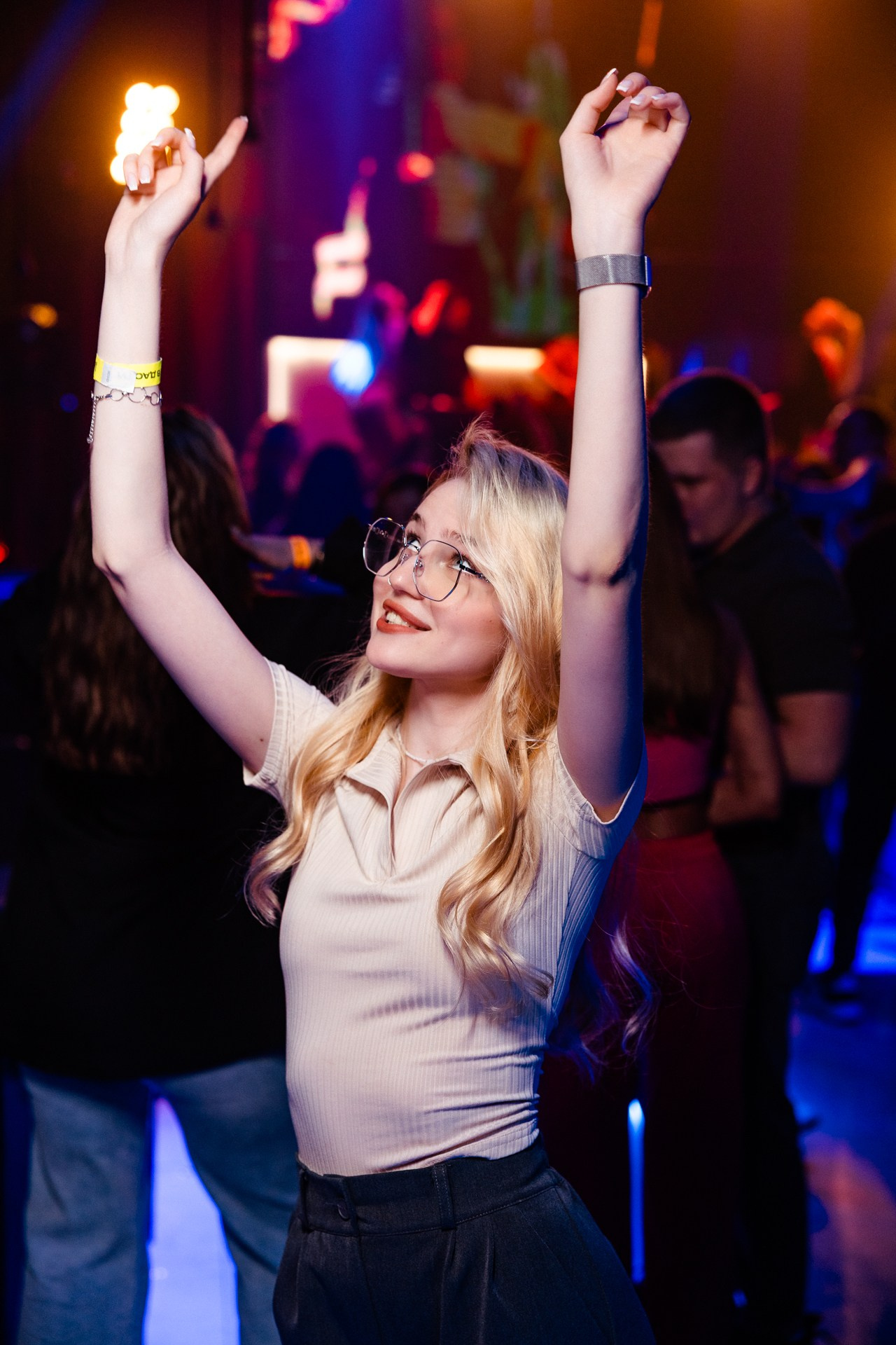 Dusty Gold. Главная