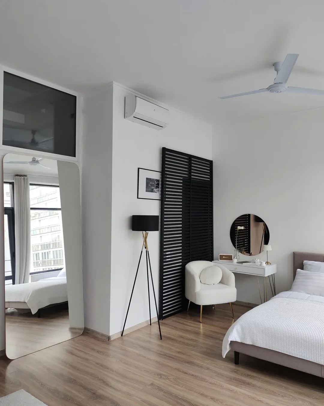 Фотостудия inside_404. Понравилась студия? Напишите — организую съёмку именно здесь. Фотограф в Минске Людмила Дутко