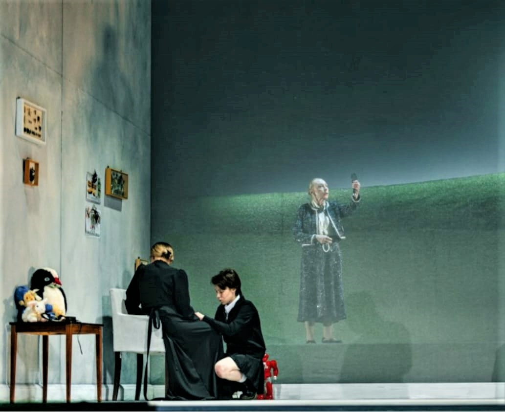 «Вишнёвый сад», Театр на Бронной. Москва, улицы, театр и артисты, друзья и мир фото Владимир Кашицин