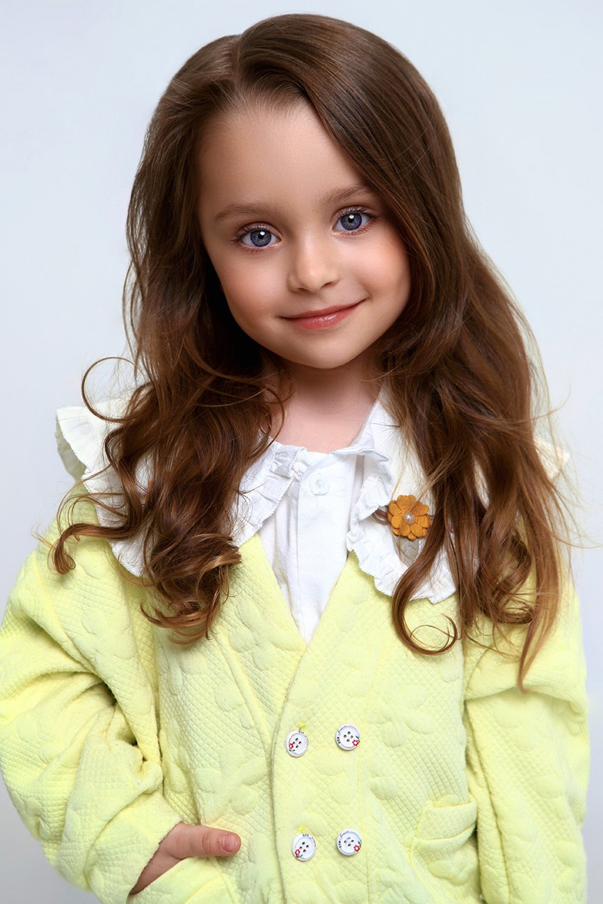 Александра, 6 лет. KED Production — продакшн из СПб. Создаём фото, видео и контент, который помогает брендам и селлерам продавать больше