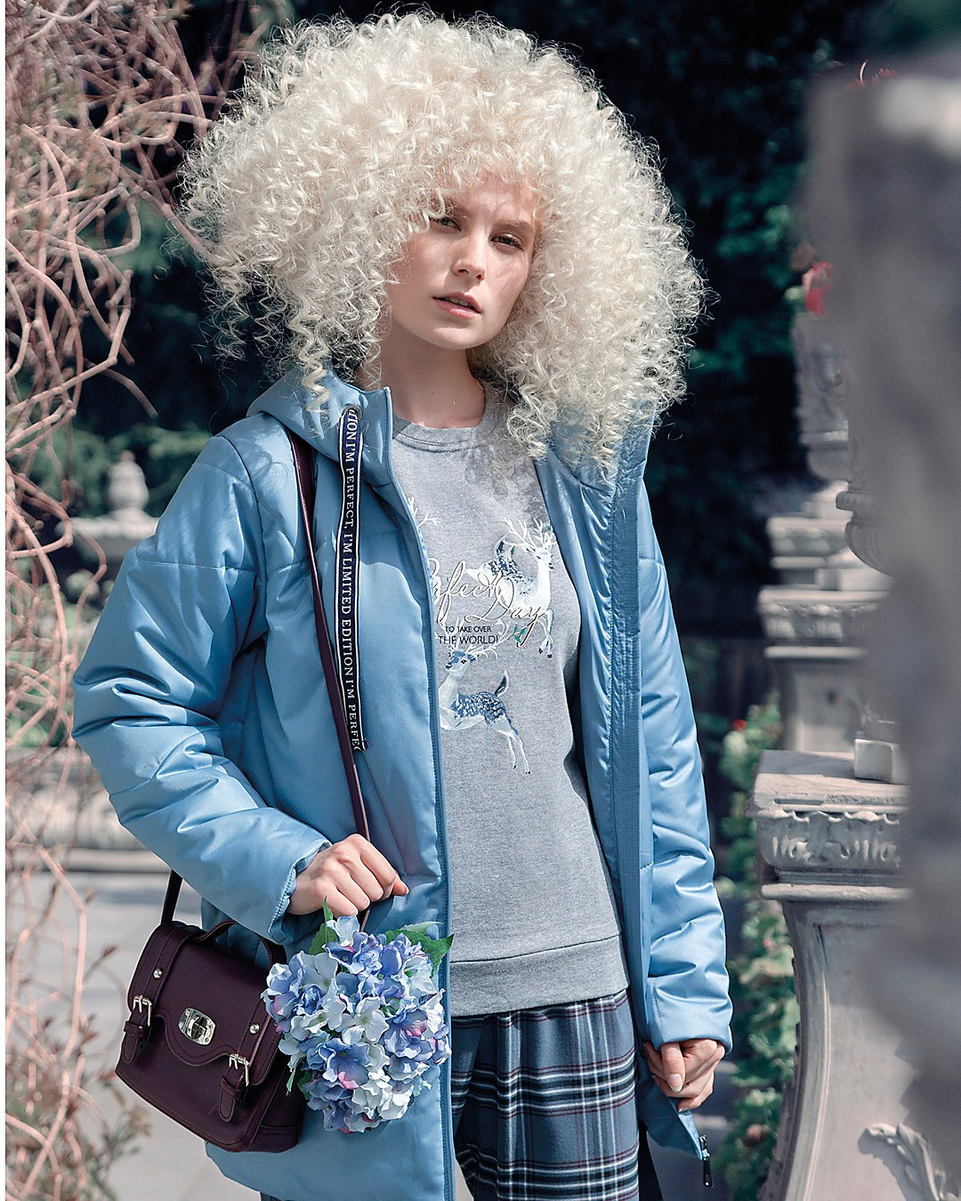 Имиджевая фэшн съемка одежды: кампейн, лукбук, эдиториал, Новосибирск. Съемка фото и видео для маркетплейсов Вайлдберриз, Озон в Новосибирске