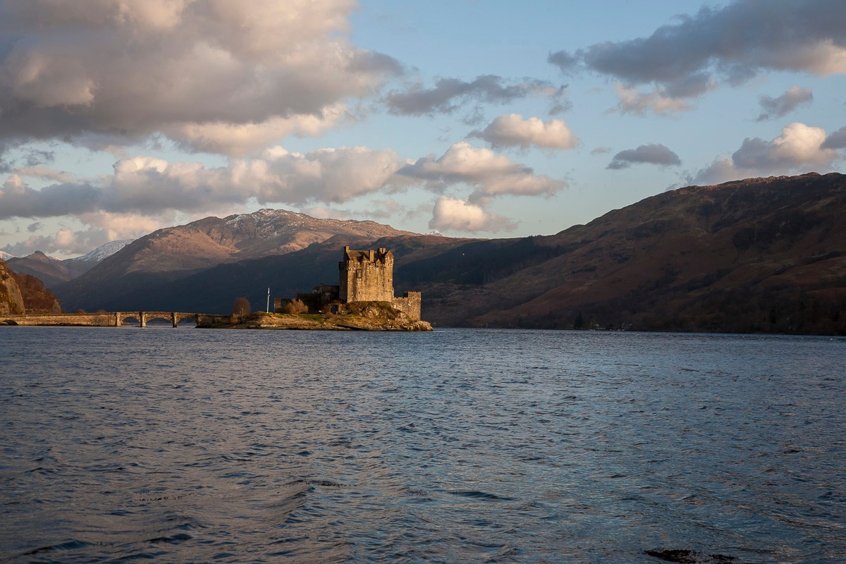 Шотландия, замок Eilean Donan. Фотограф Василий Буланов