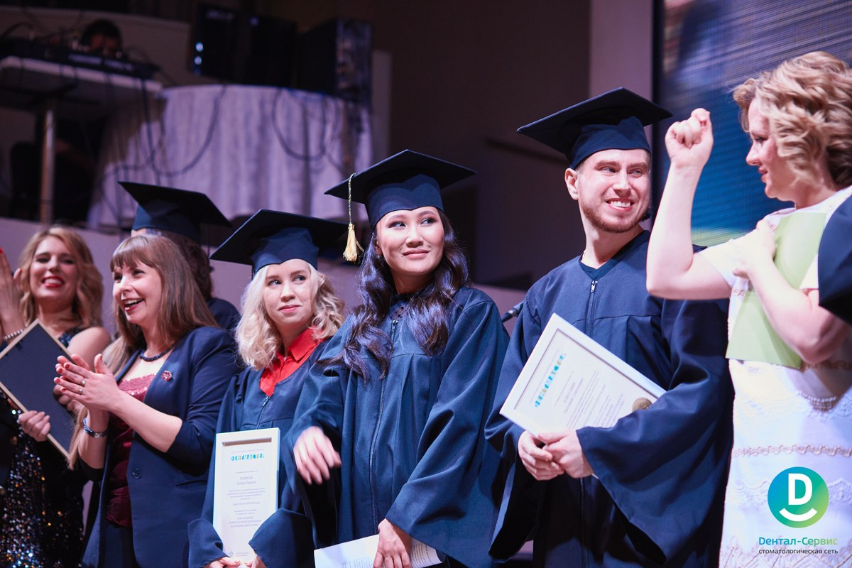 Новогодний корпоративный репортаж Дентал Сервис. Репортажный и женский фотограф в Новосибирске