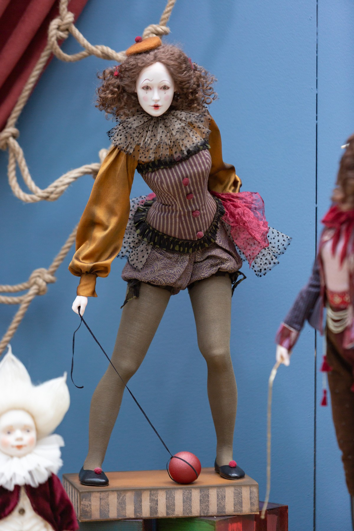 Международная выставка «Искусство куклы 2025», Москва, Гостиный двор, 9–12 октября 2025 г. Портретные фотографы в Москве — Анна и Алексей Бородины