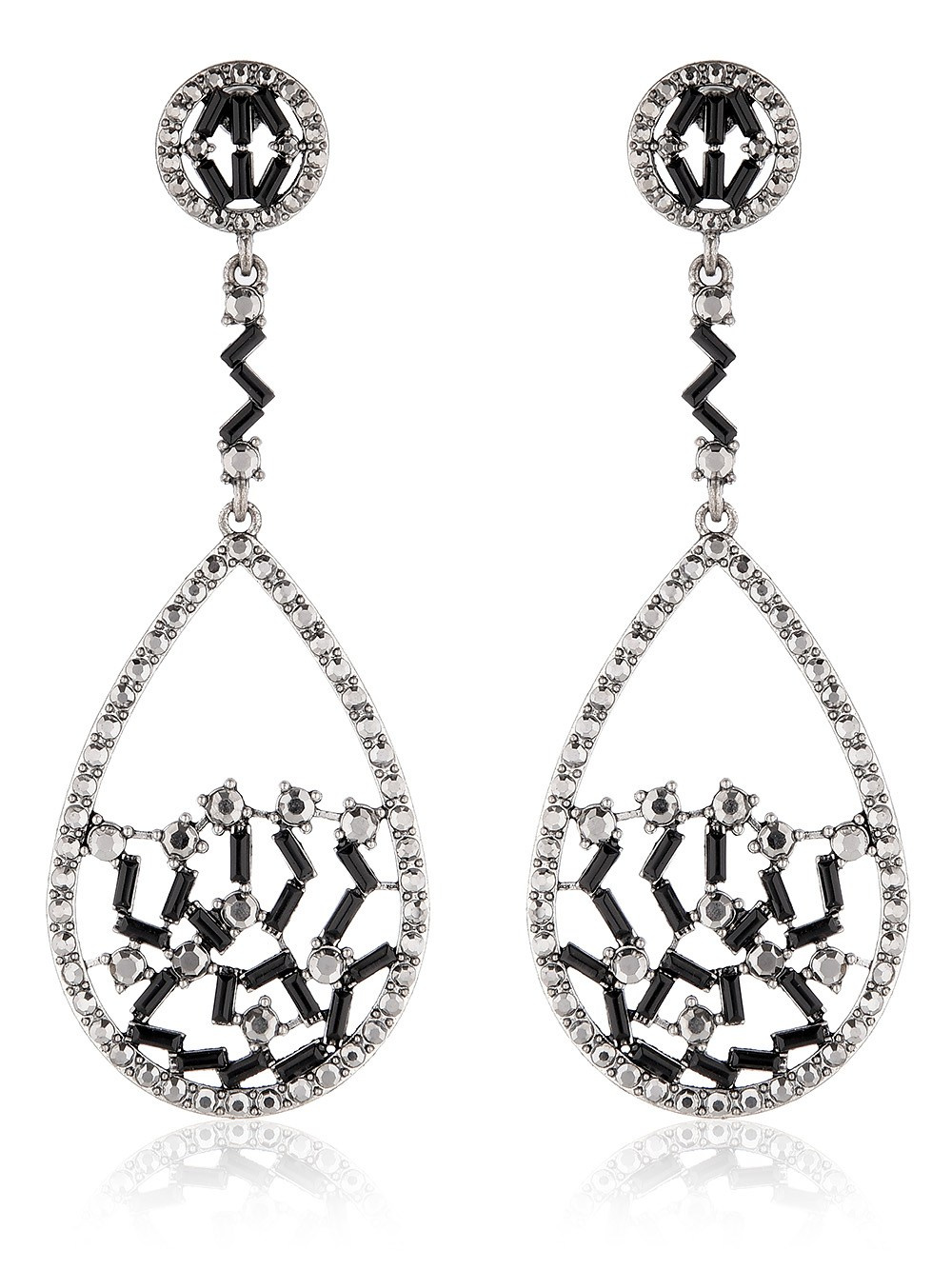 Предметная съёмка бижутерии для маркеплейсов. Съёмка украшений в Москве. Предметный фотограф Константин Агафонов — предметная съёмка и фотосъёмка в Москве