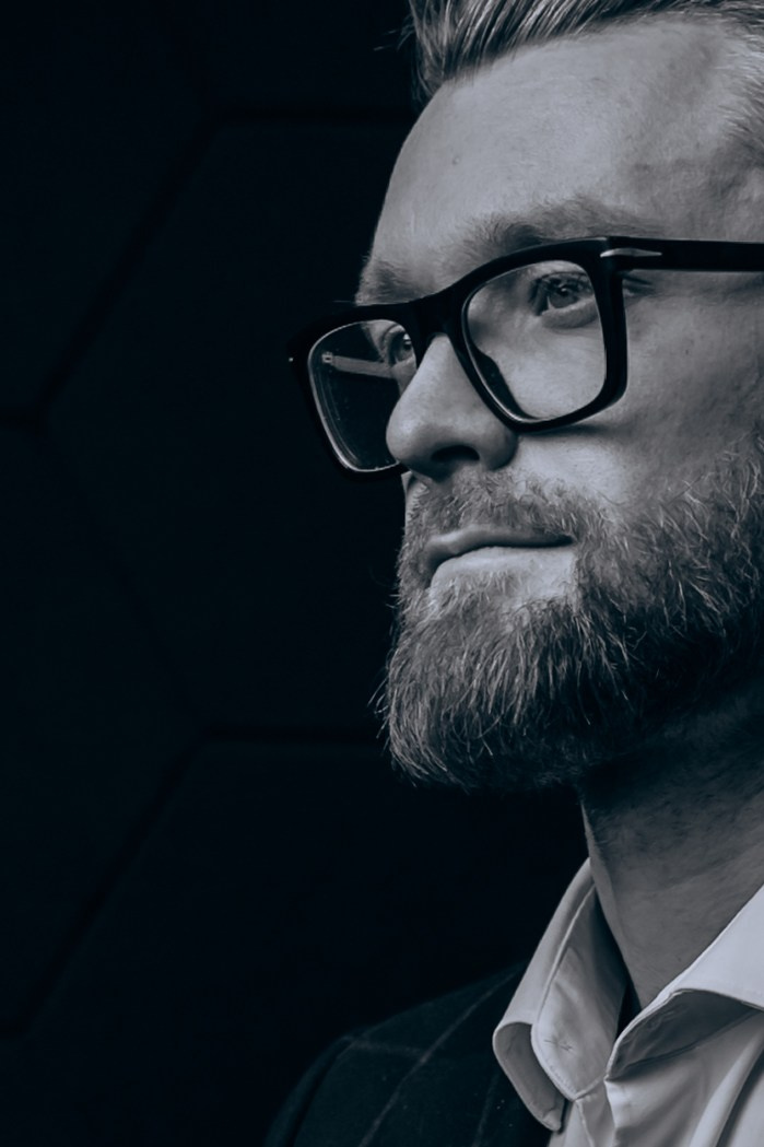 #деловойпортрет #бизнеспортрет #мужскойпортрет #профессиональныйпортрет #портретнаделовую #headshots #businessheadshot #corporateheadshot #геройнафото #студийнаяфотосессия #портретдлярезюме #портретдляLinkedIn #партнерскиепартнёры #мужскойстиль #деловойобраз