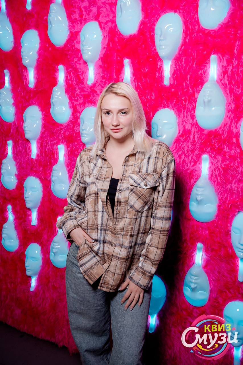 КВИЗ СмузиКвиз в баре Roof. Фотограф в Волгограде и Волжском Александр Горбань