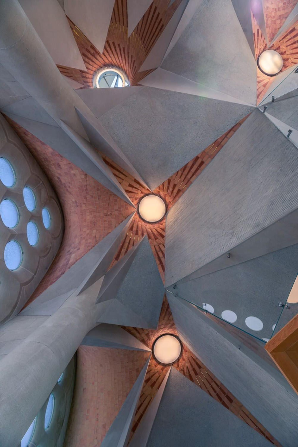 Look Up. Вадим Щербаков | архитектурный фотограф