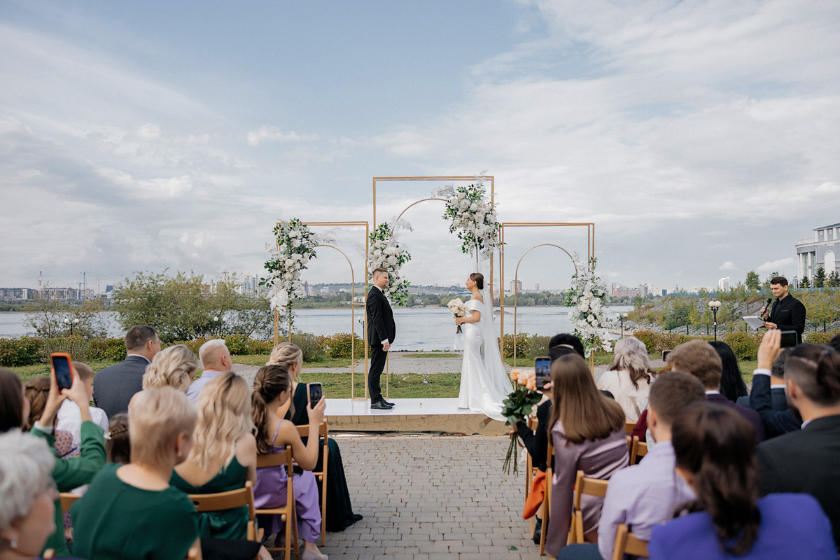 Фото. Ведущий на свадьбу и корпоратив Сергей Гисич