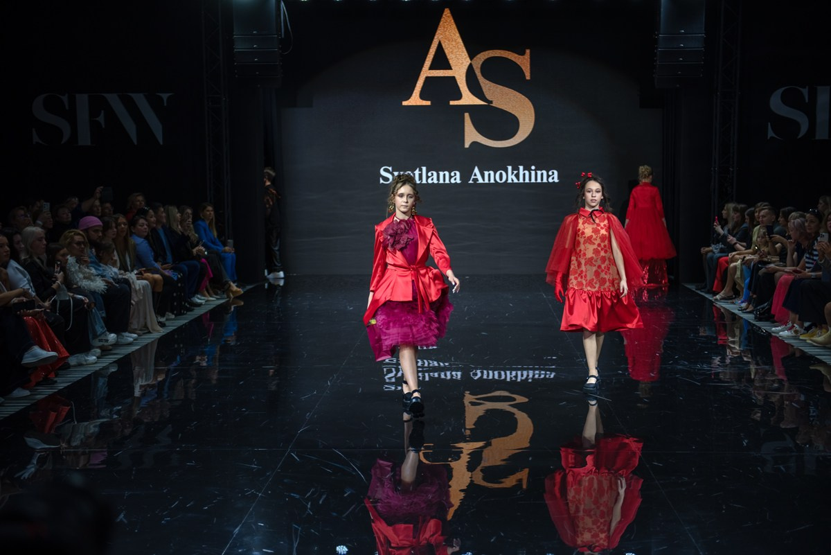 SochiFashionWeek2024 дизайнер Анохина Светлана. Семейный и коммерческий фотограф в Сочи Александр Бодунов