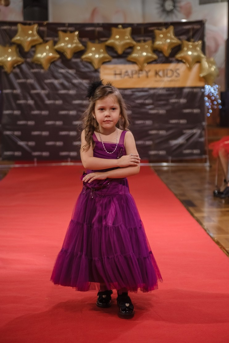 HAPPYkids дефиле санаторий Октябрьский. Семейный и коммерческий фотограф в Сочи Александр Бодунов