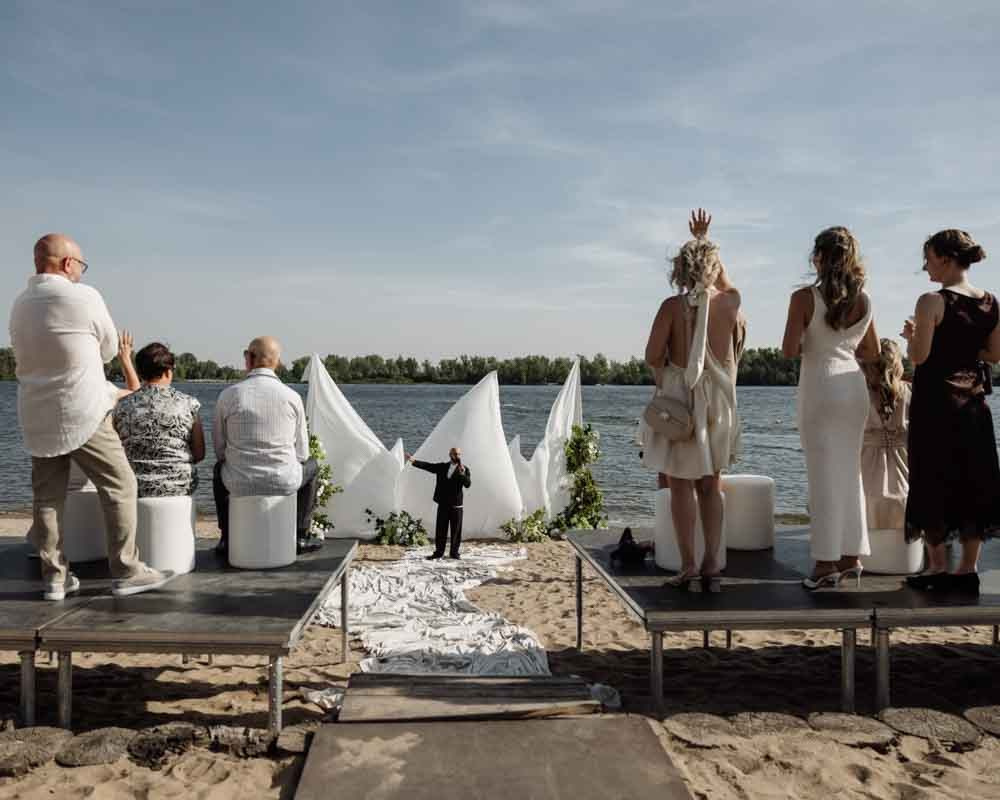 Любовь и ветер. Владимир Киселев — свадебный фотограф в Саратове, Москве и по всему миру