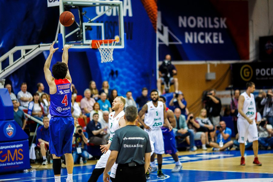 Баскетбол. Фотограф Арсений Гуров