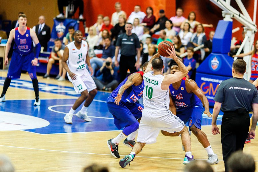 Баскетбол. Фотограф Арсений Гуров