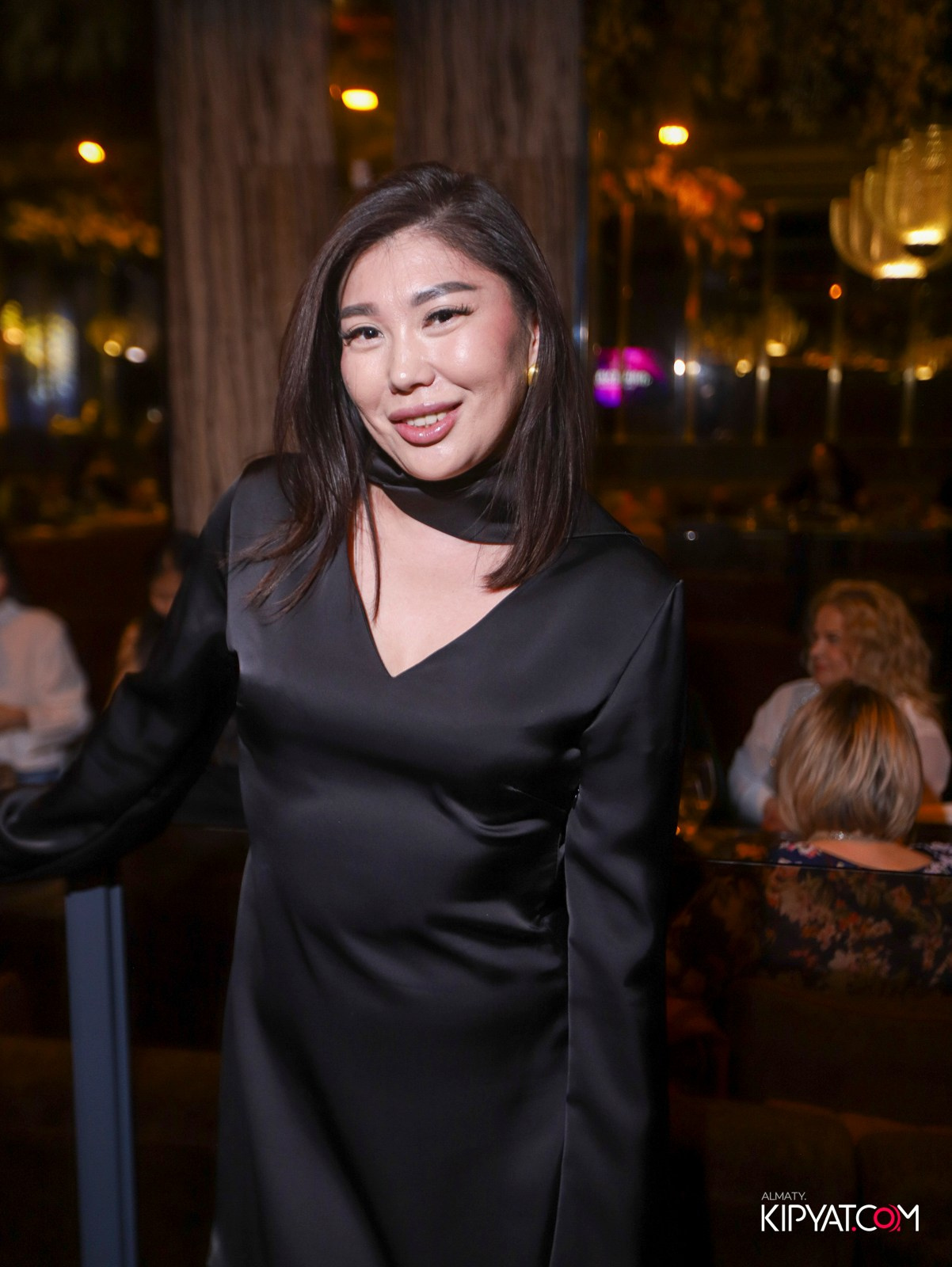 БАР ПАНАЕХАЛИ НА ДОСТЫК. КИПЯТКОМ АЛМАТЫ! Фотосъемка мероприятий в Алматы