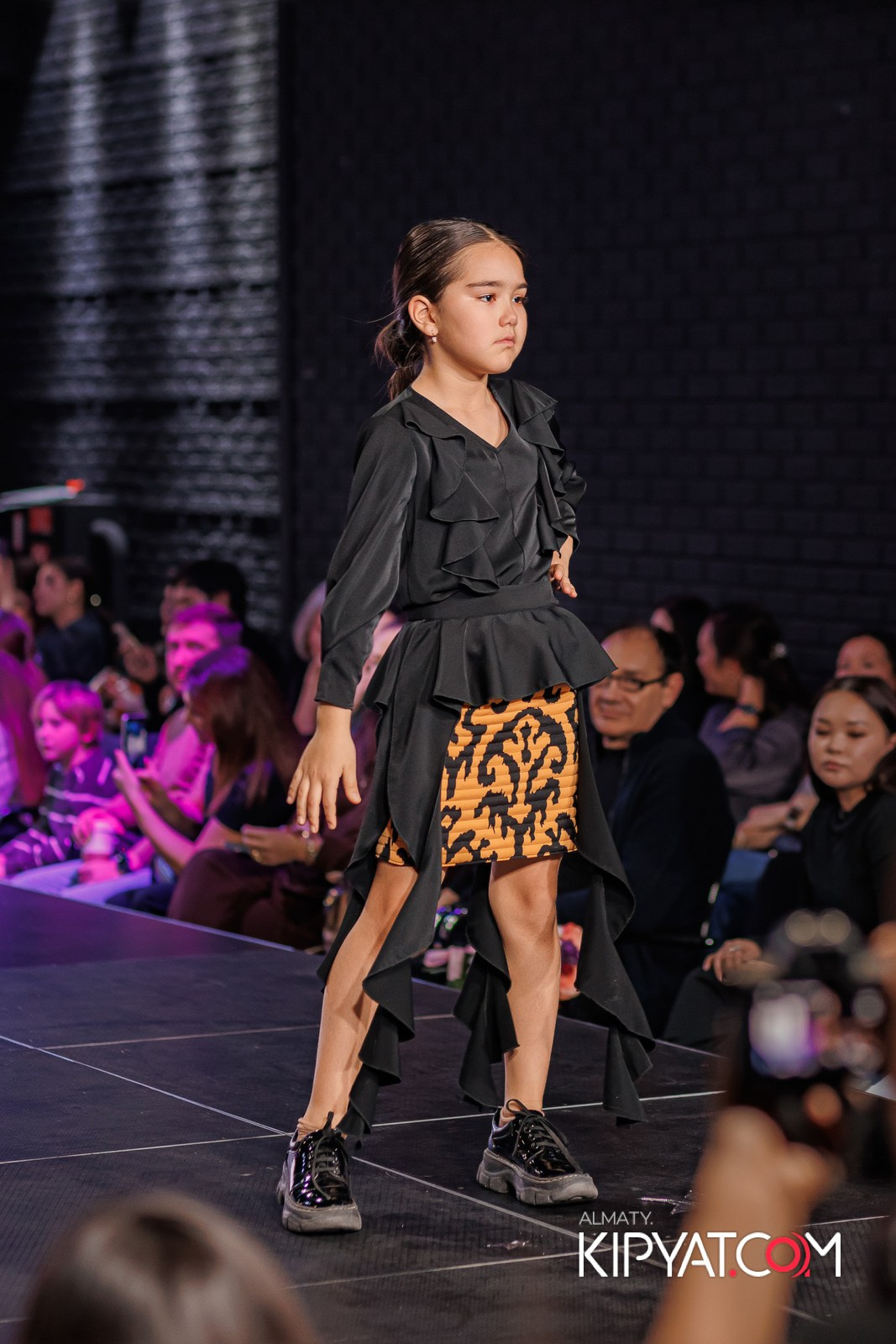 JUNIOR MODELS SHOW В РАМКАХ БЛАГОТВОРИТЕЛЬНОГО ПРОЕКТА МОДА ЗА СЧАСТЬЕ ДЕТЕЙ. КИПЯТКОМ АЛМАТЫ!