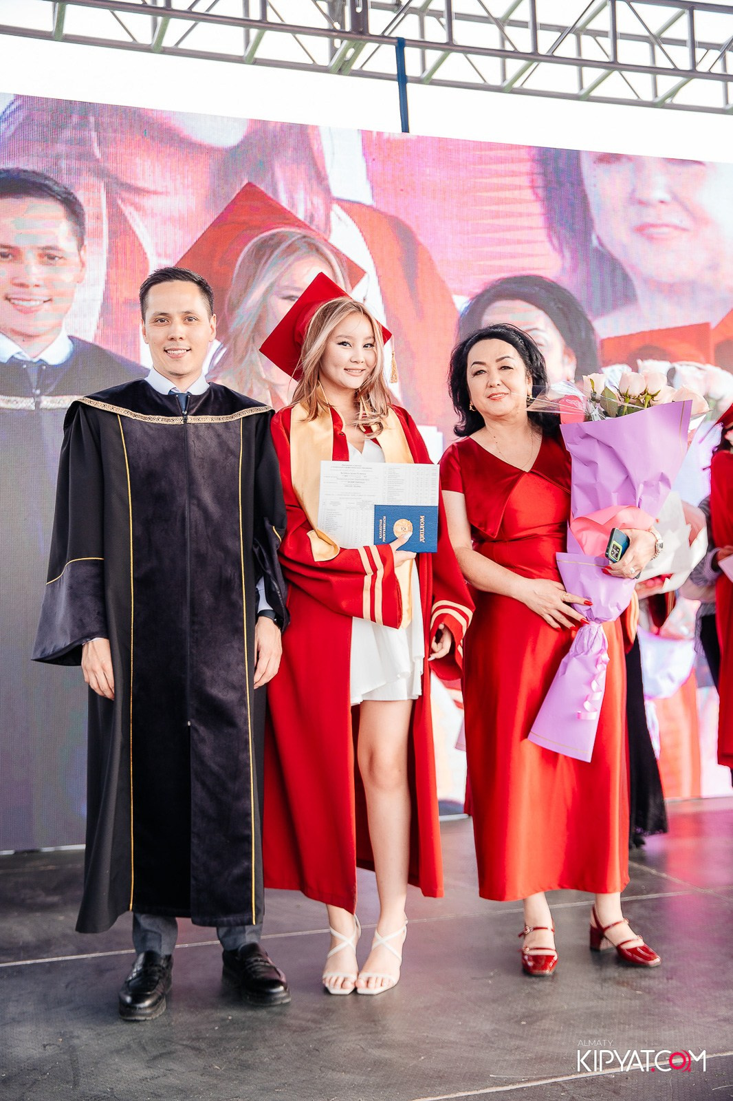 ВРУЧЕНИЕ ДИПЛОМОВ — НАРХОЗ КОЛЛЕДЖ. Part 3. КИПЯТКОМ АЛМАТЫ!