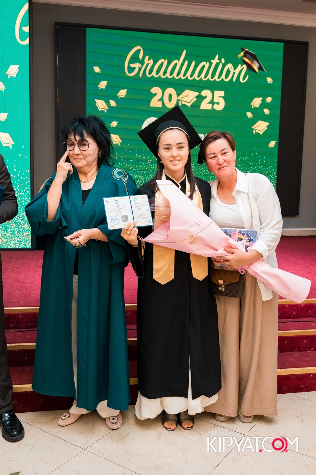 GRADUATION 2025 Q UNIVERSITY. КИПЯТКОМ АЛМАТЫ!