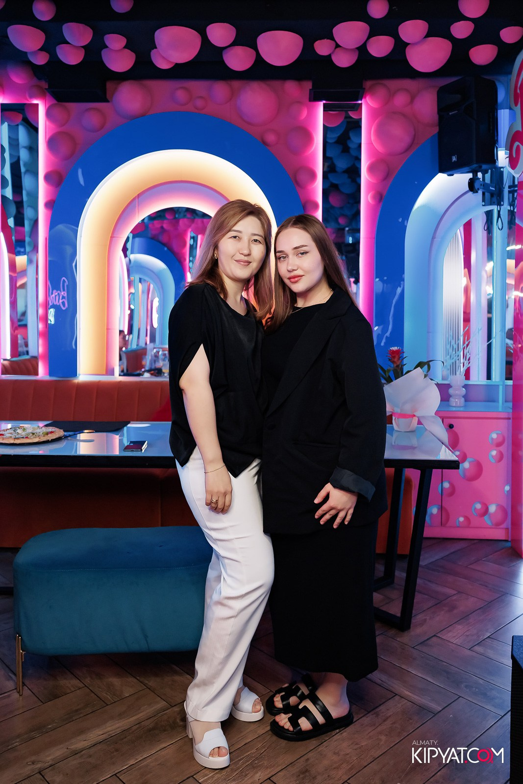 ЗАЯ, НА БИС. КИПЯТКОМ АЛМАТЫ!