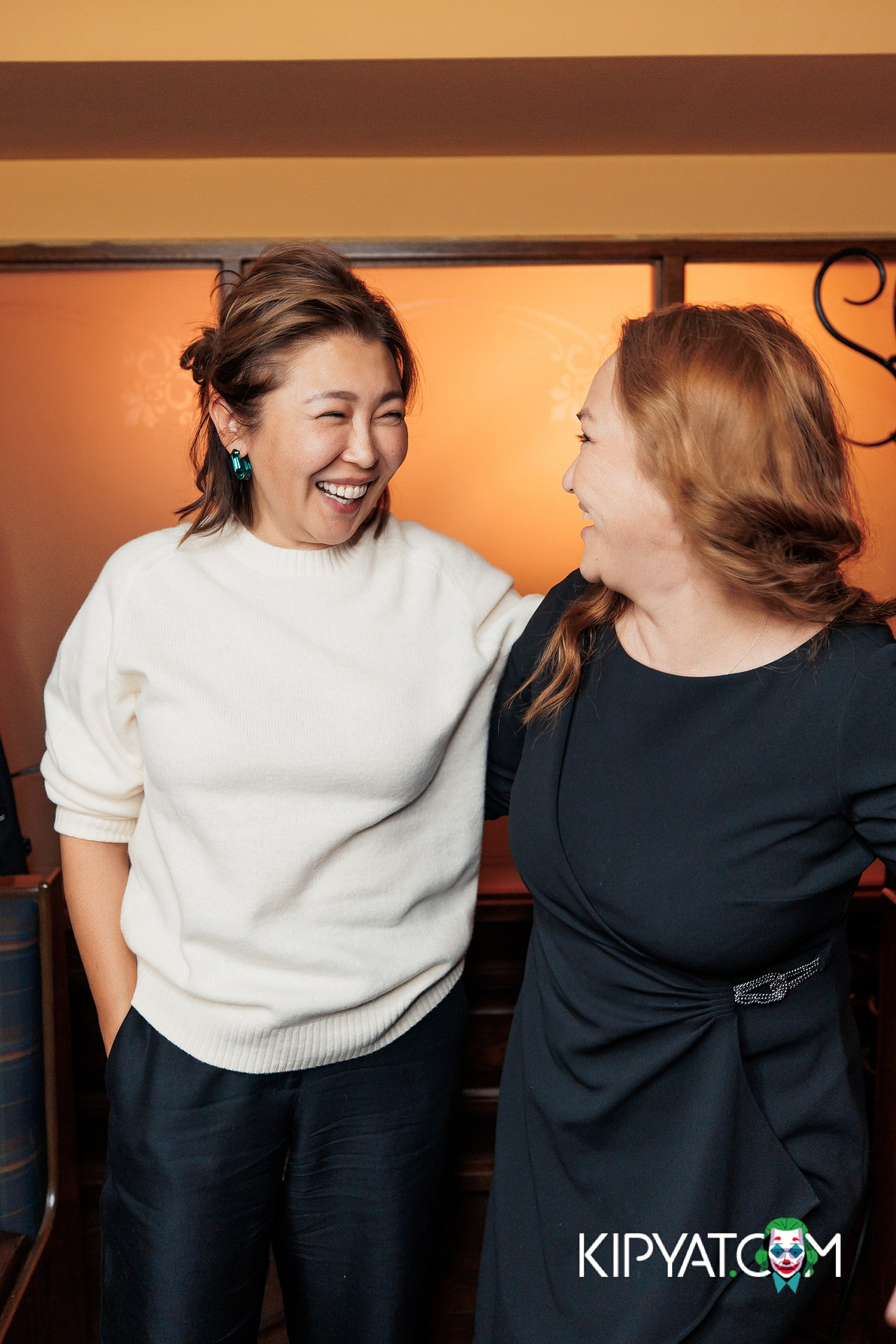 DICKENS RESTAURANT & BAR. КИПЯТКОМ АЛМАТЫ!