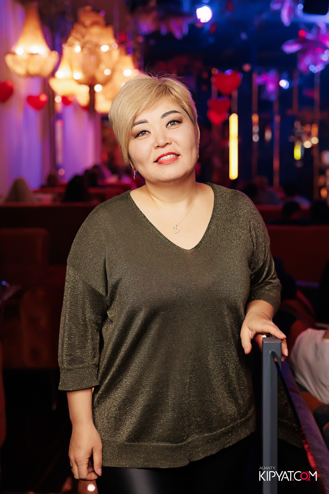 БАР ПАНАЕХАЛИ НА ДОСТЫК. КИПЯТКОМ АЛМАТЫ!