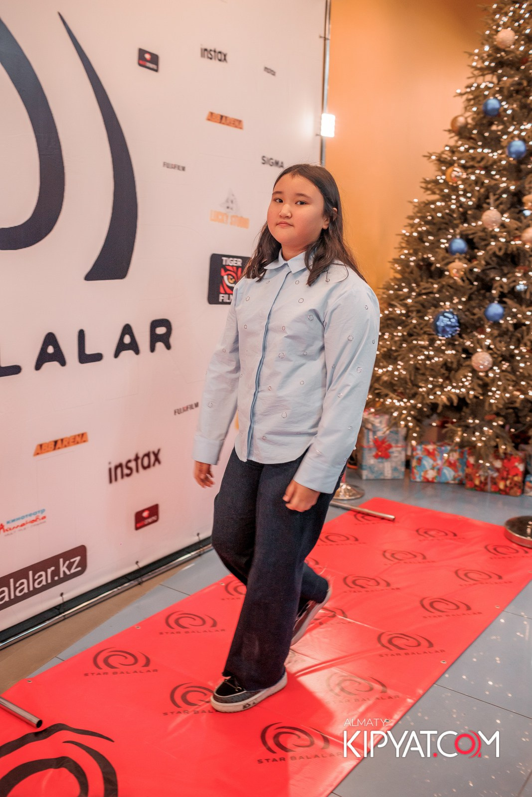 ПРЕЗЕНТАЦИЯ 8 ГРУППЫ КИНОПРОЕКТА «STARBALALAR». КИПЯТКОМ АЛМАТЫ!