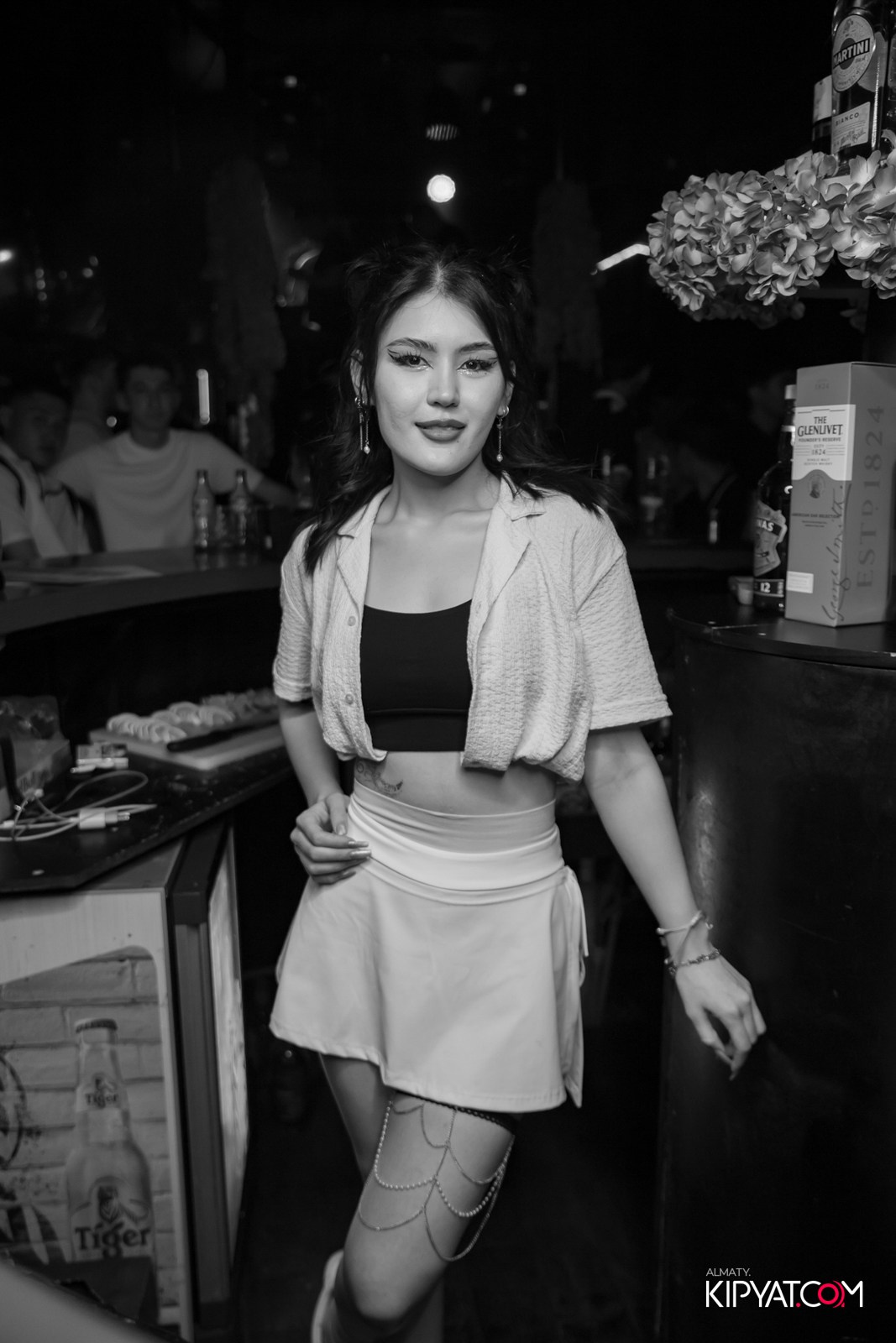 UYAT EMES BAR. КИПЯТКОМ АЛМАТЫ!